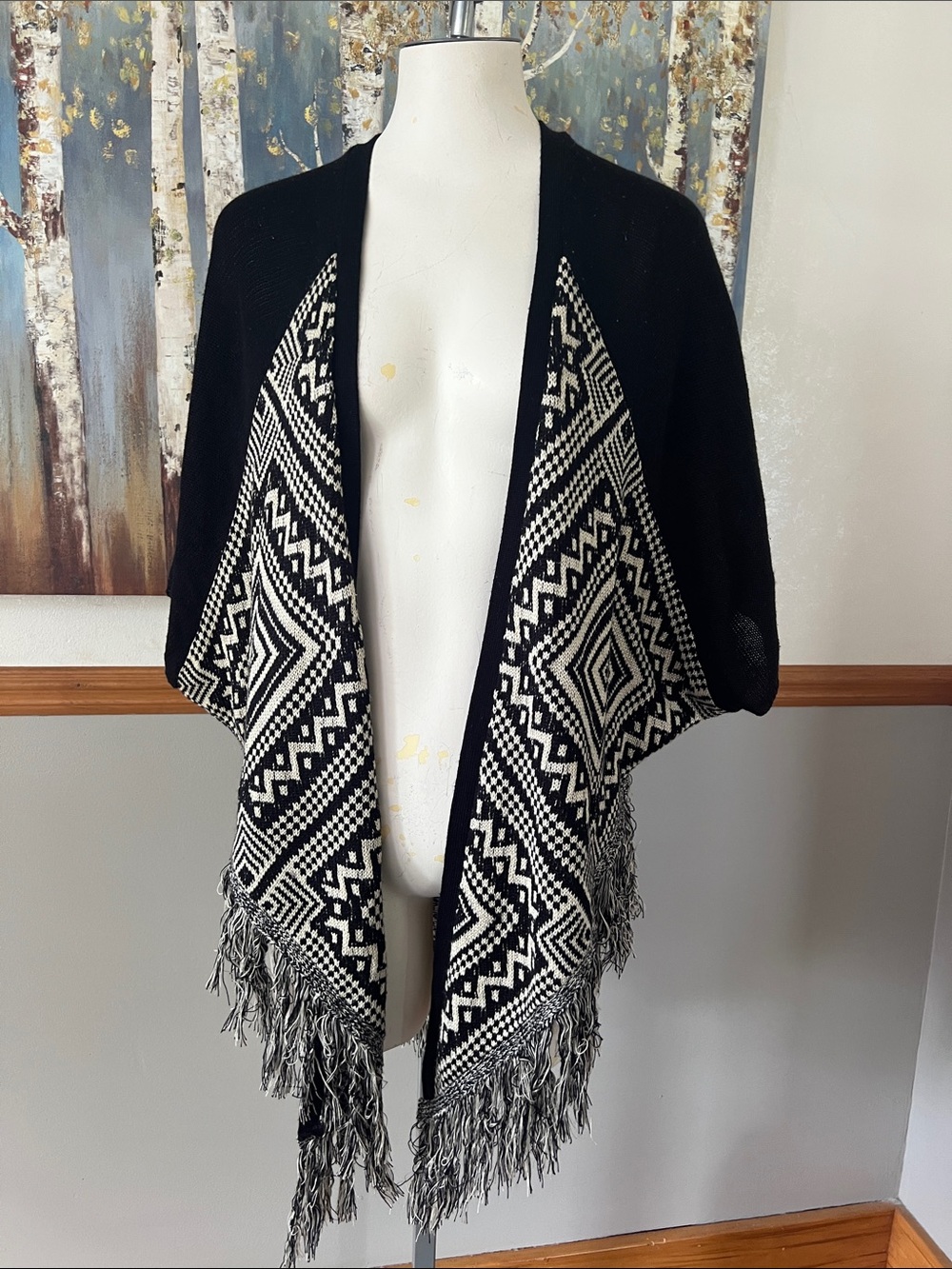 ONE WORLD Black & White Geometric Fringe Open-Front Poncho